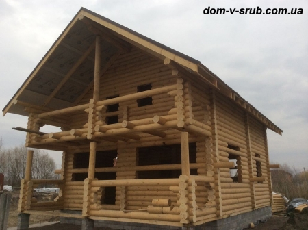 Log buildings under construction_27