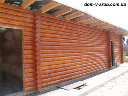 Log buildings under construction_87